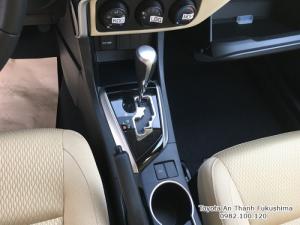 Khuyến Mãi Toyota Altis 2018 1.8 Màu Bạc Ghế Nỉ, Mua Góp 120Tr