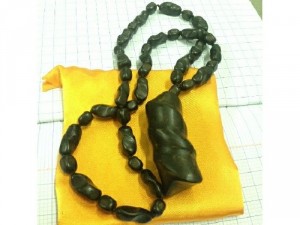 Dây chuyền trầm hương may mắn