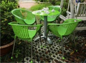 Công ty chuyên sản xuất bàn ghế càfe văn phòng cao cấp.