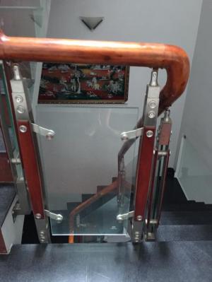 Nhà 3 Lầu, 5 Phòng Ngủ, Hẻm Hoàng Hoa Thám, Xe Hơi Vào Nhà.