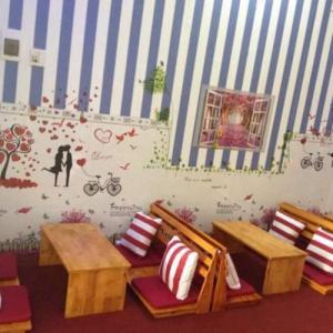 Bàn ghế gỗ cafe cóc