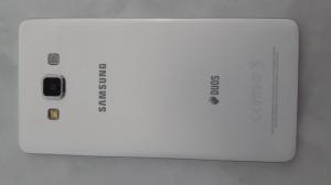 Bán Galaxy A7 2015 màu trắng