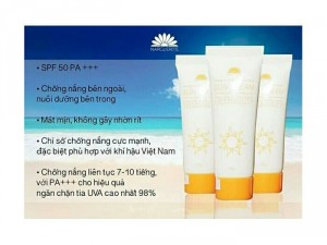 Kem chống nắng dưỡng trắng da