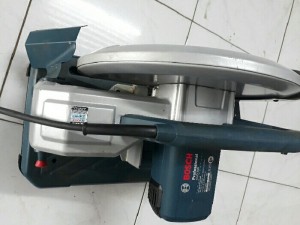 Máy cắt bàn bosch 99%