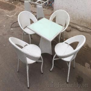Cần thanh lý gấp 1500 ghế cafe giá cực rẻ , có bảo hành 12 tháng . Nhanh tay đặt hàng nào