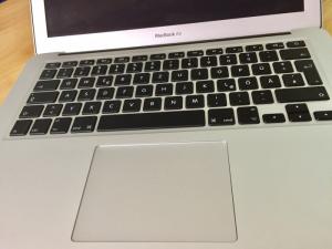 Macbook Air 2013 13,3in, i5 4G SSD128 Like new zin 100% Giá rẻ