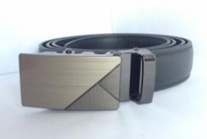 DNQK00010 Màu: đen. Kích thước: 114 x 3,5 cm. Trọng lượng: 400 g