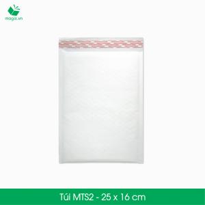NGUYÊN LIỆ U ĐÓNG GÓI GIAO HÀNG CHUYỂN PHÁT NHANH COD
Sản phẩm: Túi giấy lót bong bóng khí (chống sốc) MTS2 - 25x16 cm
Đặc điểm: Dạng túi giấy kết hợp lót bong bóng khí ( màng xốp hơi ),tiện dụng,chỉ cần bỏ sản phẩm vào túi và quấn lại mà không cần phải cắt.
Thời gian xử lý đơn hàng nhanh hơn
Tiết kiệm thời gian, công sức hơn so với dạng cuộn và đóng gói vận chuyển phù hợp theo quy định của các hãng vận chuyển hàng trong nước và ngoài nước.
Kích thước sản phẩm: MTS2 - 25x16 cm
Hình thức: Dạng túi giấy lót bong bóng khí (chống sốc)
Danh mục: Sản phẩm chêm chèn chống va đập
Sản phẩm: Túi giấy lót bong bóng khí (màng xốp hơi , Bubble wrap)
Công năng: Bảo vệ trực tiếp sản phẩm, đặc thù các sản phẩm dễ vỡ, chêm chèn chống va đập. Khác với mút xốp,thùng carton công năng của màng xốp hơi chống va đập KHÔNG TRUYỀN LỰC, vì vậy khi bảo vệ bằng màng xốp hơi, túi giấy lót bóng khí (chống sốc) sẽ giúp cho sản phẩm được bảo vệ an toàn nhất so với chêm chèn bằng mút xốp