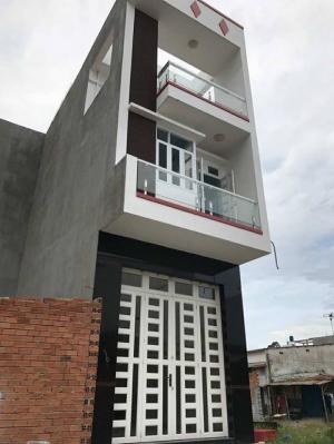 Bán nhà sổ hồng riêng, 1 trệt và 2 lầu, Đường oto vào tận nhà, nhà mới xây đủ tiện nghi. Khu dân cư hiện hữu đông đúc chỉ Giá 2,7 tỷ.