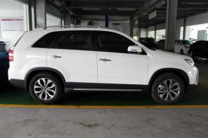 Cần bán xe Kia Sorento máy xăng bản cao, giá tốt nhất miền tây