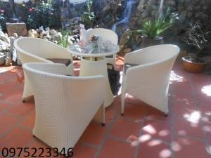 Cần thanh lý gấp bàn ghế café, hàng tồn kho,sản phẩm mới 100 ,bảo hành 12 tháng
