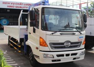 Xe tải Hino 4.7 tấn FC9JLSW gắn cẩu Tadano 3 tấn ZE300