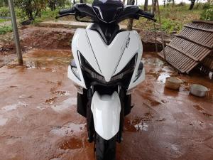 Xe máy yamaha NVX155 VVA bản cao cấp