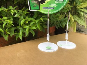 Wobbler để bàn đế mica, wobbler quảng cáo chân mica, wobbler mica, wobbler để bàn in logo