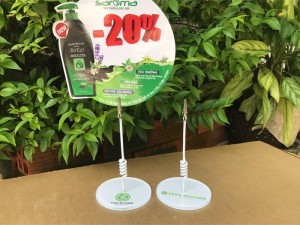 Wobbler để bàn đế mica, wobbler quảng cáo chân mica, wobbler mica, wobbler để bàn in logo