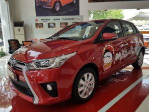 Toyota Yaris 1.5G màu đỏ Giao Ngay Khuyến Mãi Lên Tới 80 triệu đồng