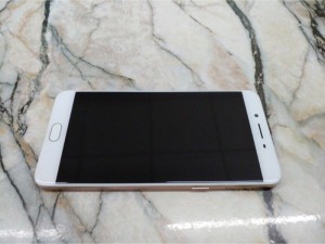 Oppo r9s plus màu hồng