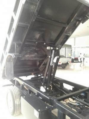 Xe ben 1 tấn tata