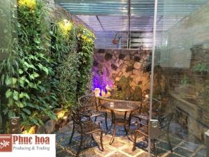Bàn ghế cafe ngoài trời