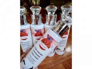 Ủ Tinh chất ốc sên Body PEONY trắng da