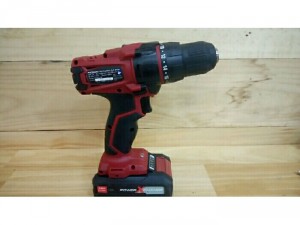 Máy khoan pin OZITO POWERX.