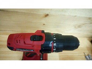 Máy khoan pin OZITO POWERX.