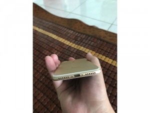 Bán iphone 7 32g like new gold