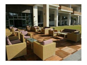 Sofa nhựa giả mây giá rẻ bất ngờ