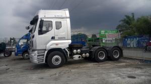 Đầu kéo Chenglong 2017 cabin M7 động cơ 375Hp