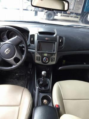 Bán Kia Forte EX 1.6MT số sàn 2011 màu vàng cát biển Sài Gòn