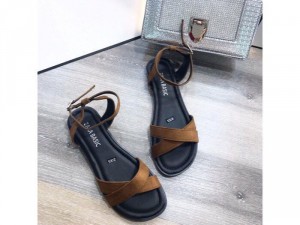 Giày sandal chéo Nâu