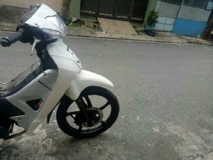 Xe Wawe a hq ld nhật màu trắng,bánh mâm