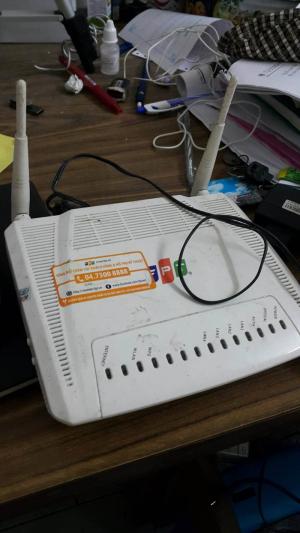 Modem wifi 2 râu 4 cổng FPT