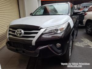 Khuyến Mãi Mua Toyota Fortuner 2018 Máy Dầu Màu Nâu Nhập Khẩu. Tặng trang bị Cao Cấp