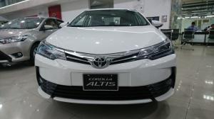 Toyota Altis 2.0V Luxury 2017 đẳng cấp trong phân khúc, trả trước 10% nhận xe ngay