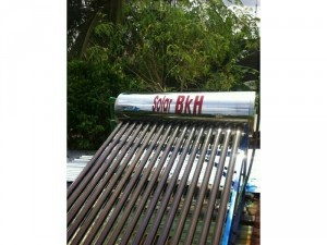 Máy nước nóng năng lượng mặt trời