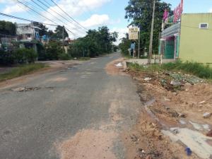 Lô đất chính chủ 280m2 cách Bùi Ngọc Thu 35m.