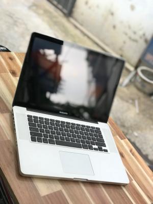 Macbook Pro A1286 15in, i7 4G 750G Vga rời Đẹp zin 100% Giá rẻ