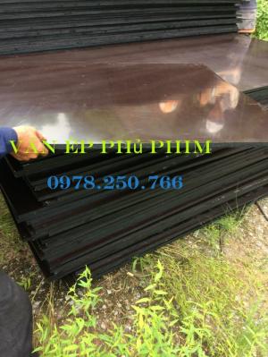 ván phủ phim quận 3