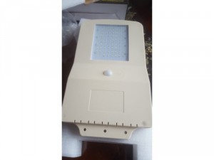 Bán đèn năng luong mặt trời. loai 4w.8w.40w ..hàng độc