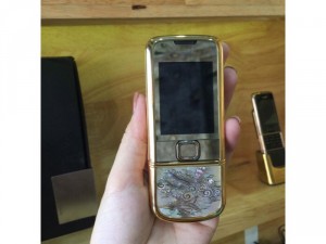 Nokia 8800 gold arte mạ vàng 24k khảm trai