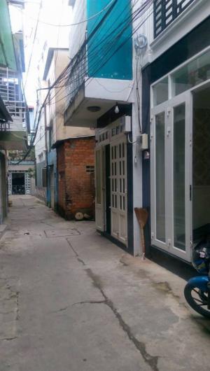 Bán nhà Thích Quảng Đức, HXH 4 tầng, 3,6 tỷ.