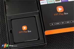 FPT Play là 1 thiết bị nhỏ dùng để kết nối với Tivi phát được 150 kênh truyền hình, xem phim trực tuyến với kho phim khổng lồ, xem bóng đá Ngoại Hạng Anh mùa giải 2017-2018