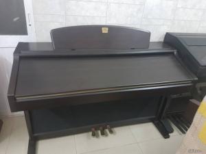 Bán đàn piano Yamaha CVP-205