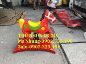 Bàn ghế, xích đu, cầu trượt, bập bênh, thú nhún, đu quay, thang leo