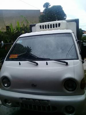 Xe Hyundai Poster 850Kg Đông Lạnh, Màu Trắng Nhập Khẩu, Đời 2003