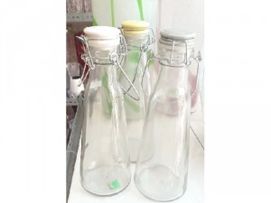 Chai thủy tinh nắp gài sứ 500ml