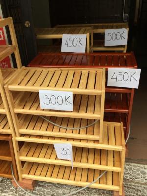 KỆ DÉP GỖ CAO SU 3 TẦNG NGANG 60CM : 300.000