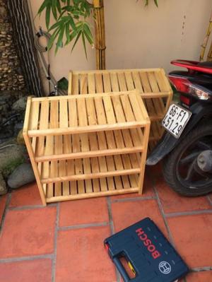 KỆ DÉP GỖ CAO SU 4 TẦNG NGANG 60CM: 350.000