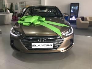 Elantra 2017 Giá Khủng Tháng 11 Giảm Đến 70 Triệu Đồng Tiền Mặt